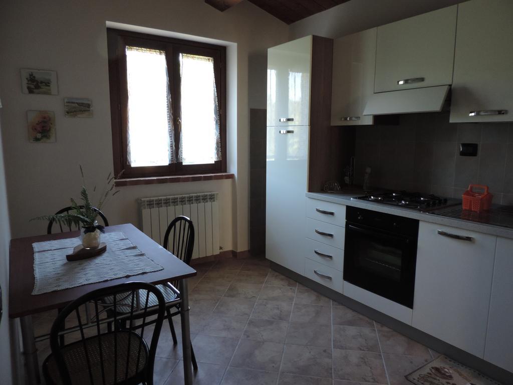 Il Gelso Rosso Apartman Comunanza Kültér fotó