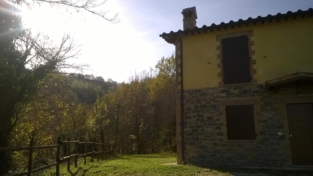 Il Gelso Rosso Apartman Comunanza Kültér fotó